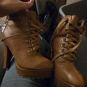 Elegant Tan Heeled Boots